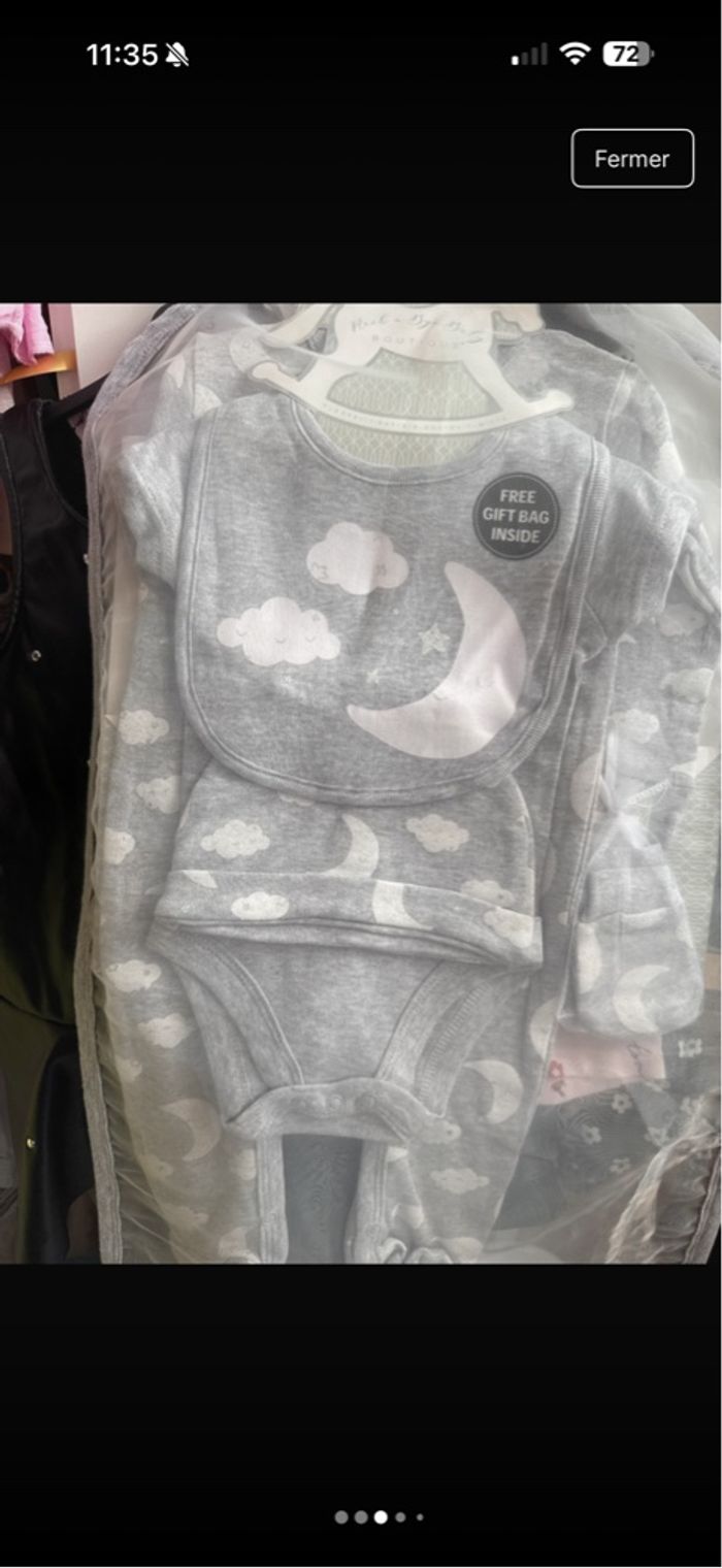 Deux coffret naissance 0/3 mois - photo numéro 3