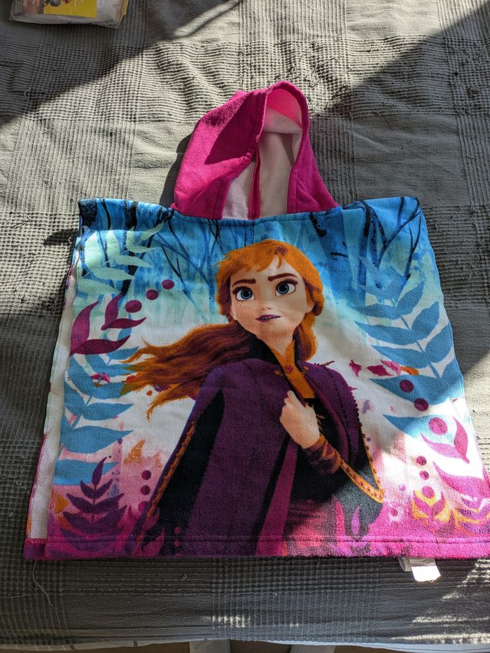 Lot maillot de bain et pancho - photo numéro 4