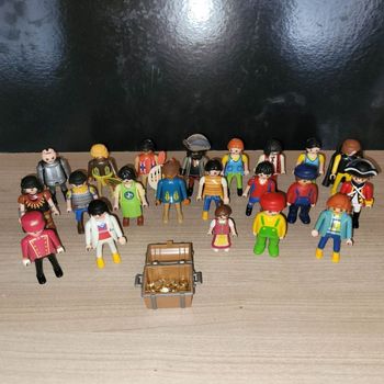 Lot de personnages playmobil