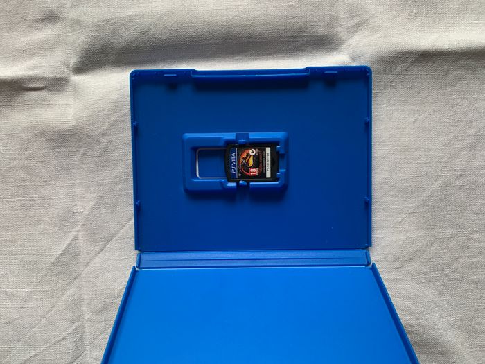 PlayStation Vita Mortal Kombat - photo numéro 2