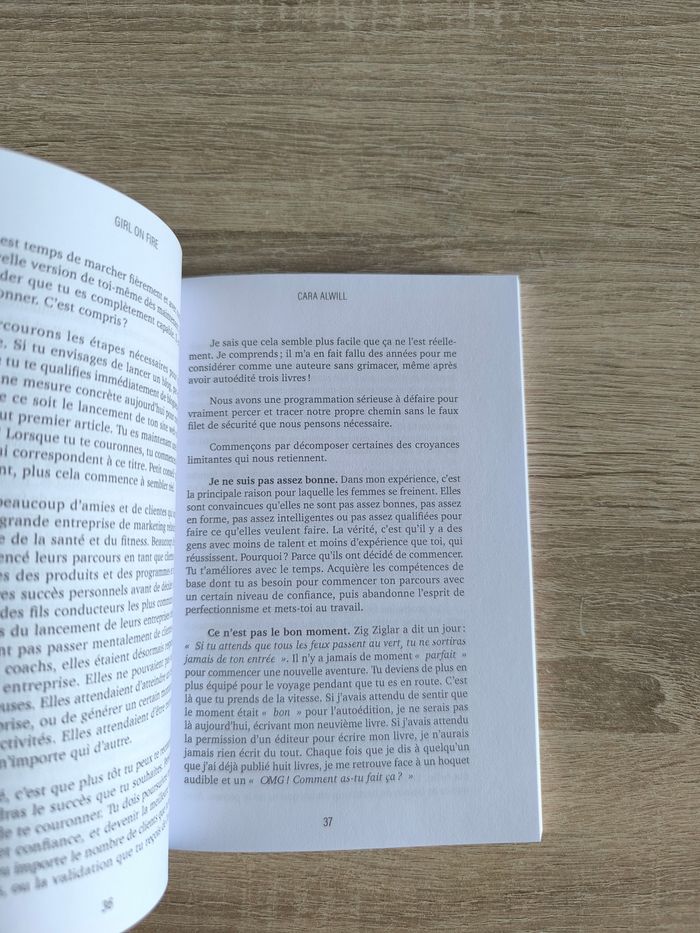 Livre girl on fire de cara alwill - photo numéro 3