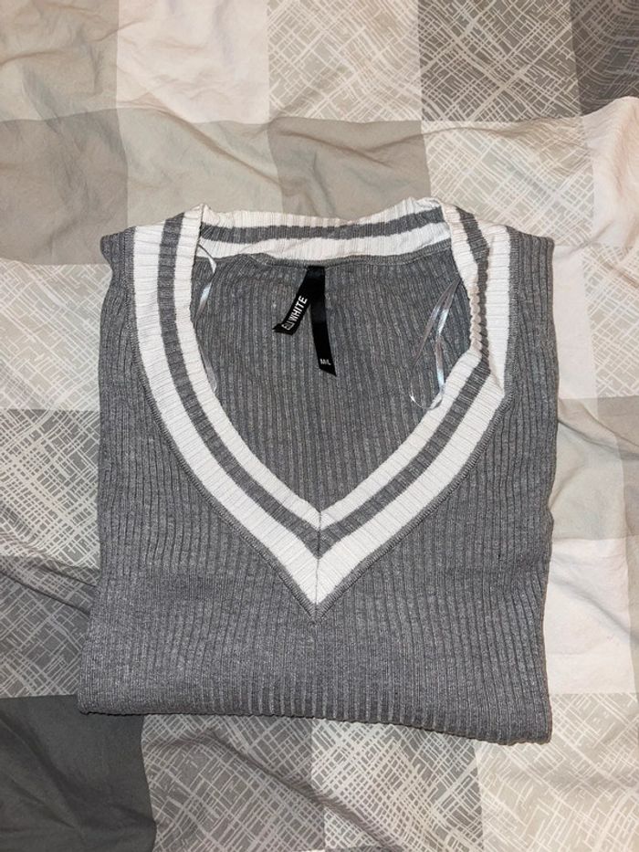 Pull gris