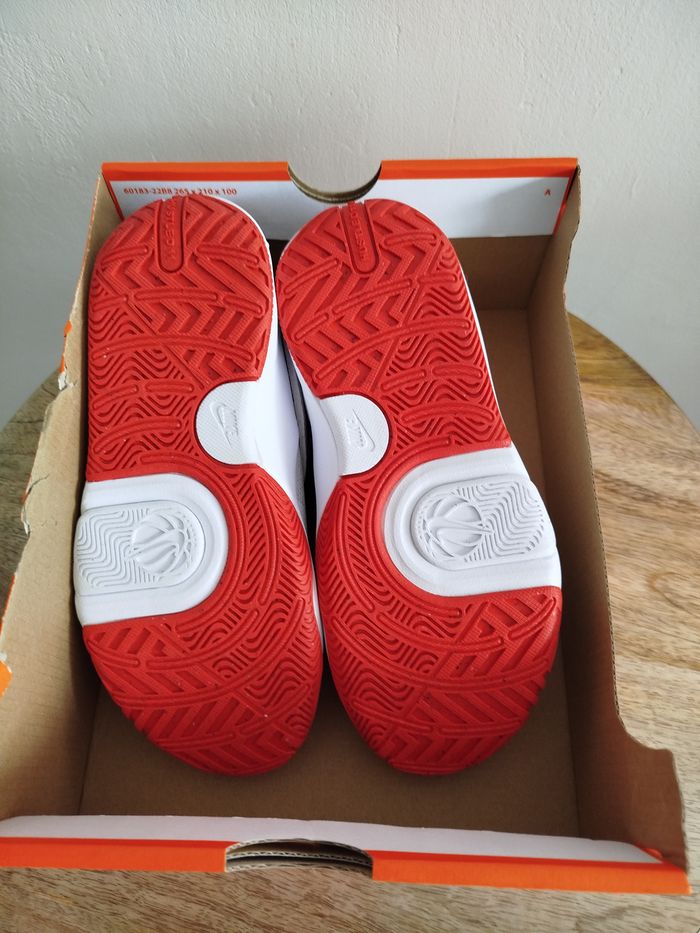 Baskets Nike T33.5 - photo numéro 6