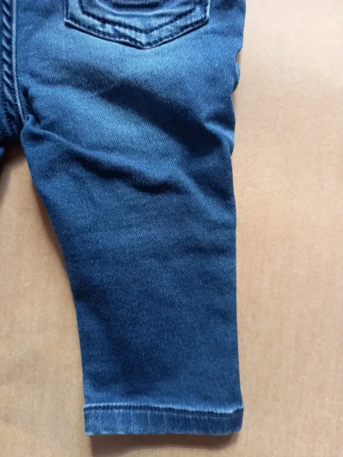 Jeans 6 mois - photo numéro 9