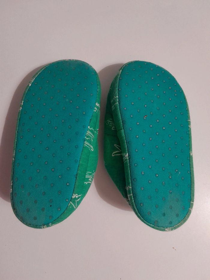 Chaussons pantoufles 26 27 - photo numéro 2