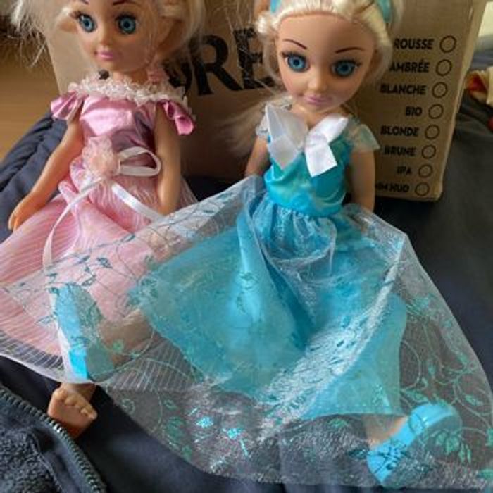 2poupées  princesses - photo numéro 3