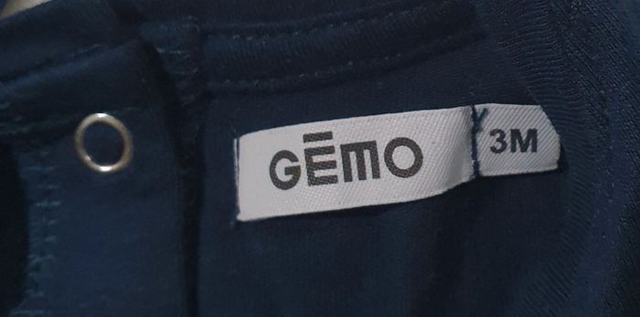 Pull léger neuf - photo numéro 4