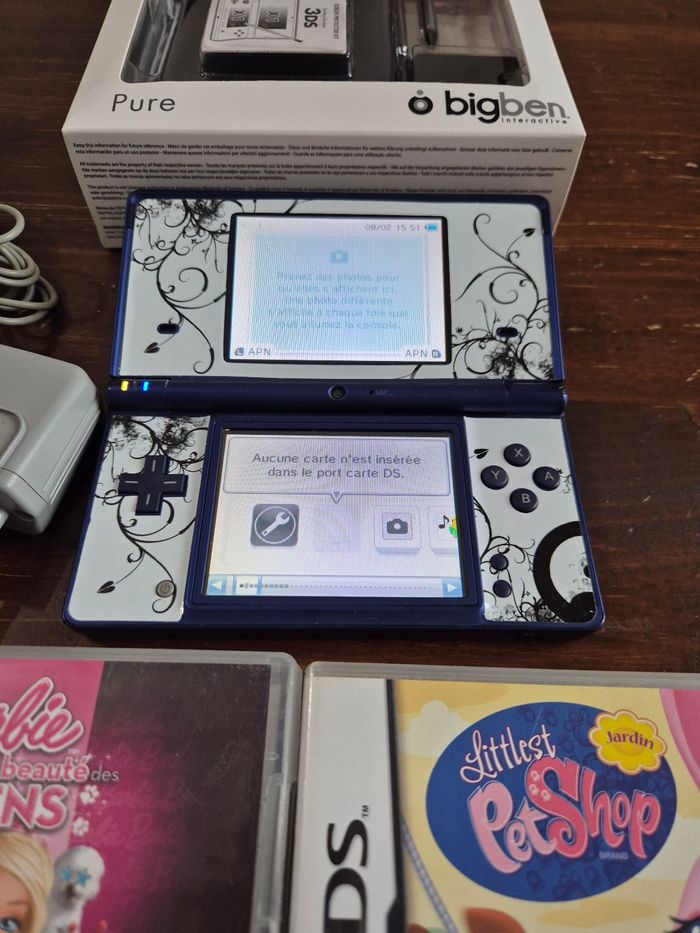 Console Nintendo dsi et jeux - photo numéro 2