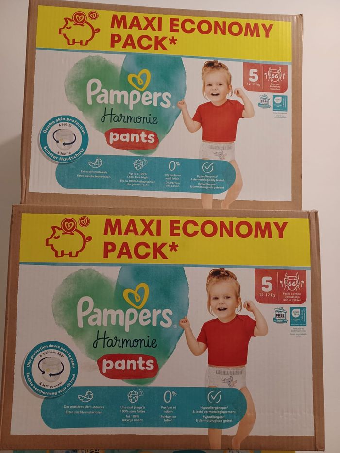 2 cartons de couches culottes Pampers harmonie PANTS MaxiEcoPack Taille 5