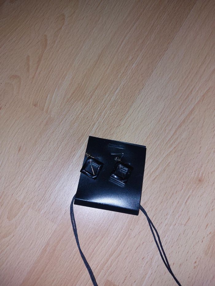 Parure noir - photo numéro 2