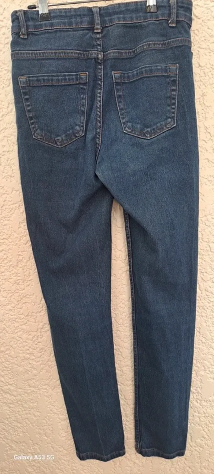 Jean droit bleu T 36 - photo numéro 2