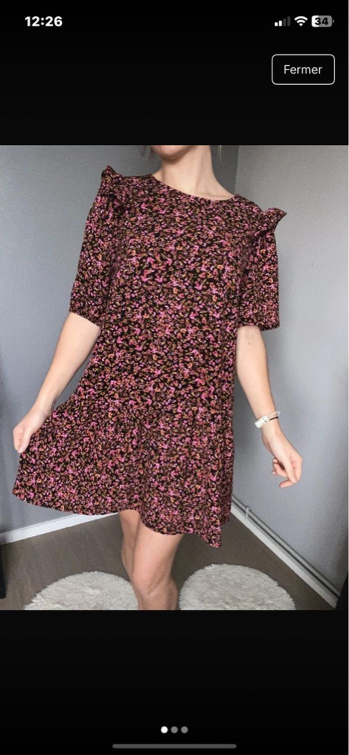 Robe noir à fleur rose h&m taille s - photo numéro 3