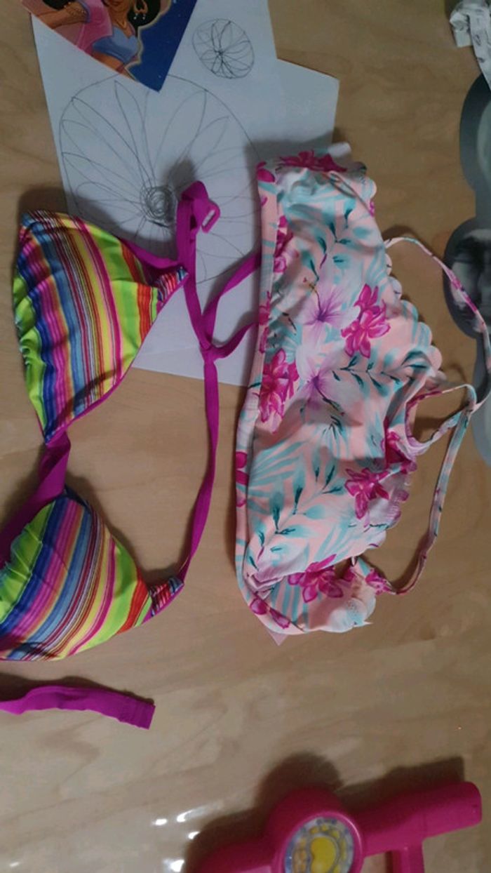 2 hauts de maillot