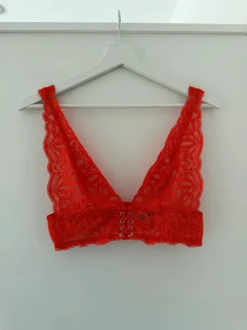 Beau soutien gorge bustier en dentelle Undiz neuf 🌸 Taille L