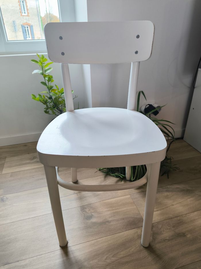 Chaise de table IKEA modèle IDOLF