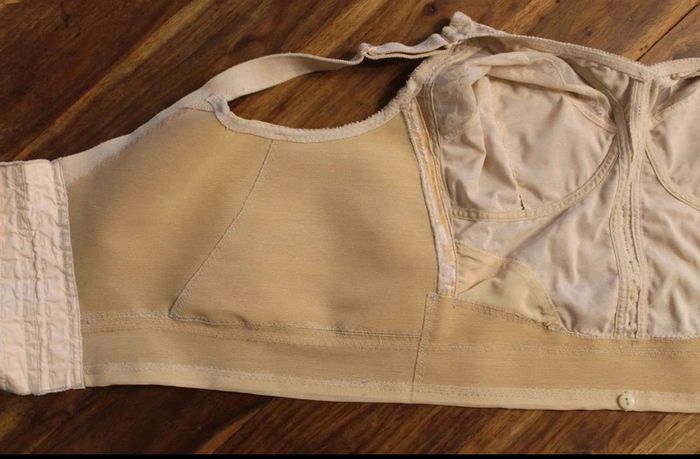 Soutien-Gorge haut - Chair - NEUF (1) - photo numéro 10