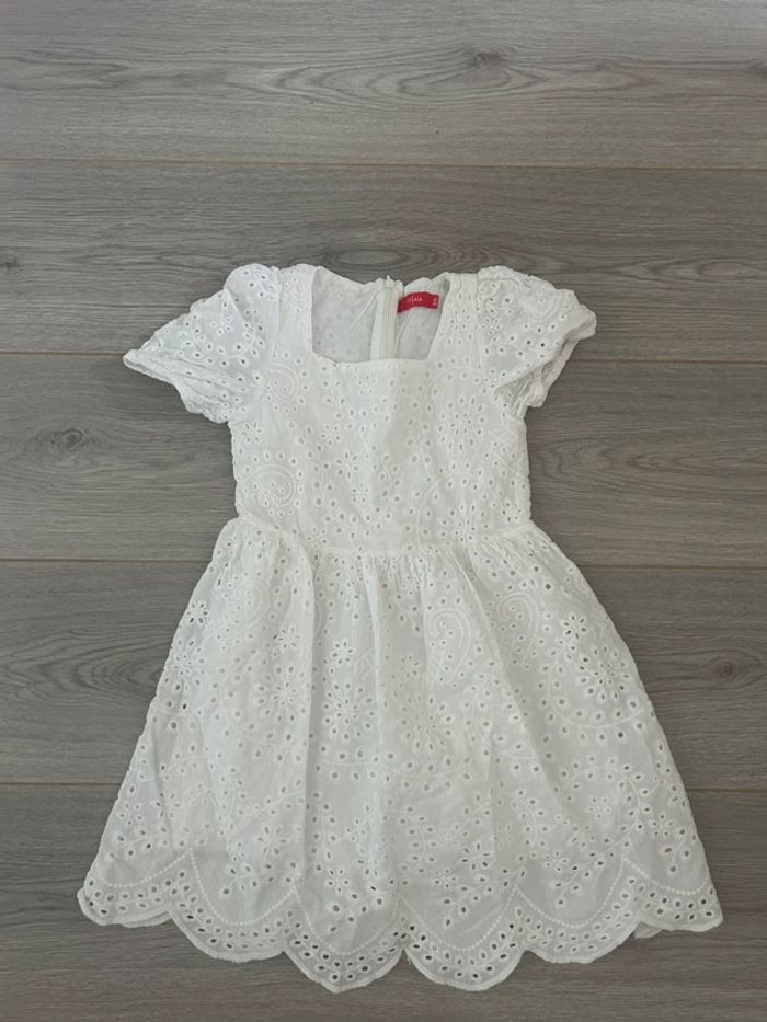 Robe blanche dentelle