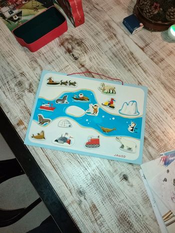 Planche aimantée avec éléments