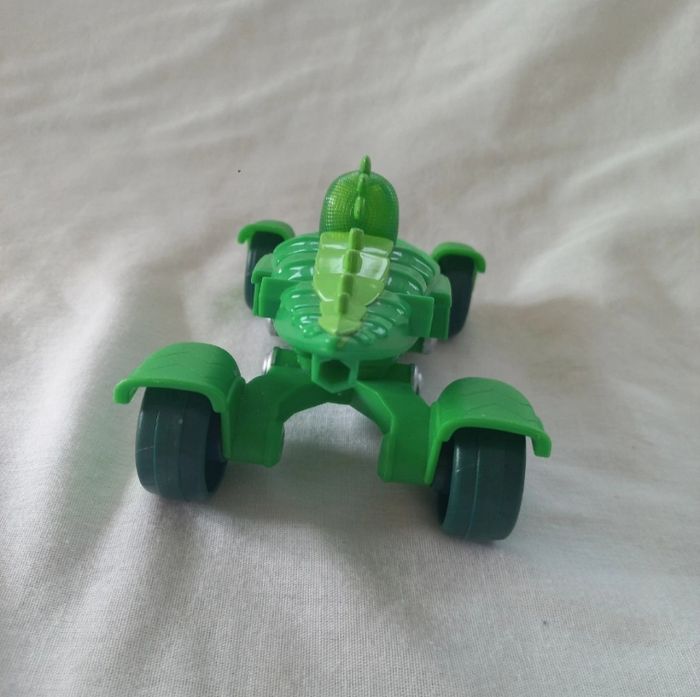 Figurine Gluglu + véhicule Reptilo-Mobilie ; Pyjamasques - photo numéro 4