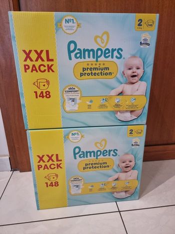 296  Couches taille 2 Pampers premium protection