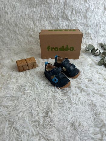 Paire de sandales bleu Froddo taille 19