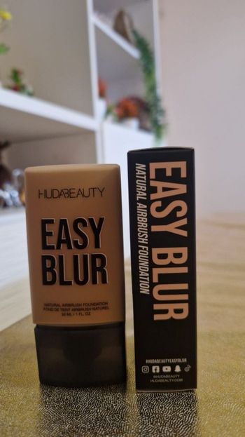 Hudabeauty fond de teint easy blur Butter pecan 330N 30ml neuf