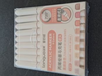 Boîte de 9 feutres acryliques Languo – Colour of Skin Series
