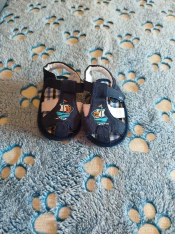 Sandales