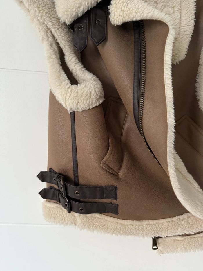 Veste vest manteau Zara abrigo polaire bombardier Chaleco borregito Weste mit Teddyfell - photo numéro 4