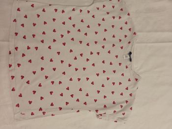 Petit pull manche courte pour fille avec petit cœur partout manches courtes taille 12 ans 152 cm marque Okaïdi voir photos