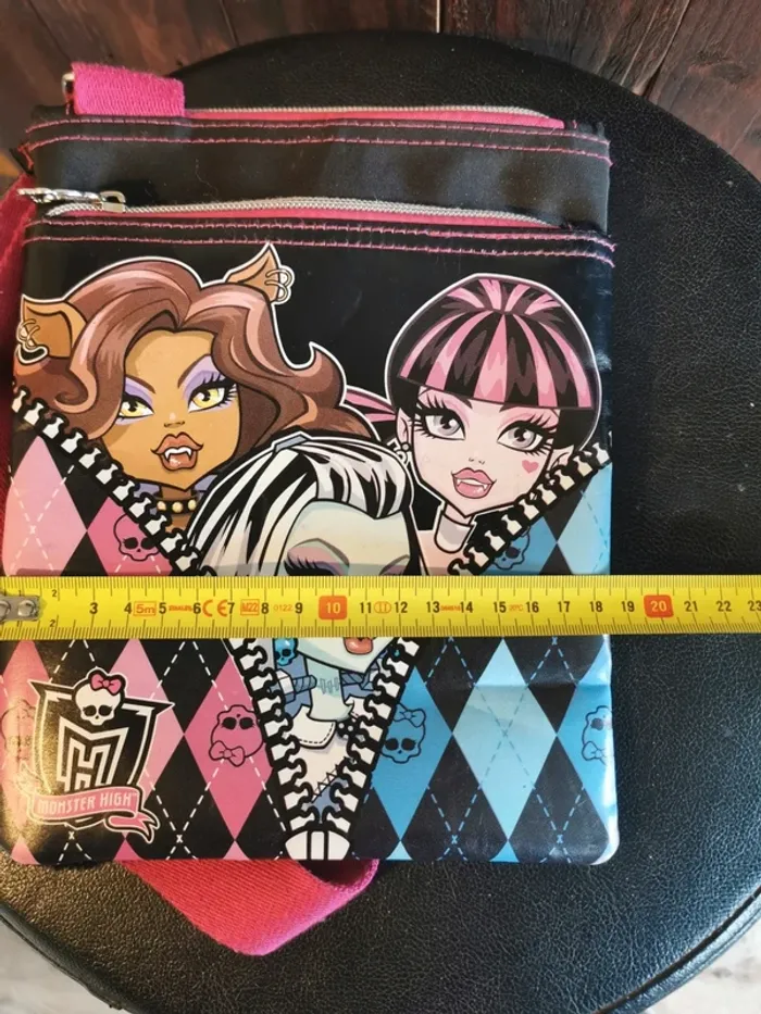 Saccoche Monster high. - photo numéro 9