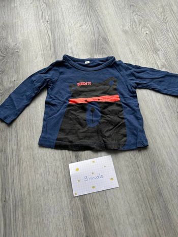 T-shirt, taille 9 mois.