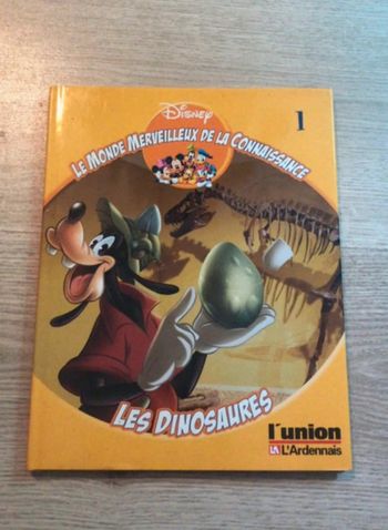 Livre Disney Les dinosaures