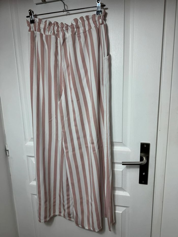 Pantalon large neuf - photo numéro 6