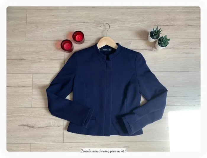 Veste courte bleu marine Mango suits
