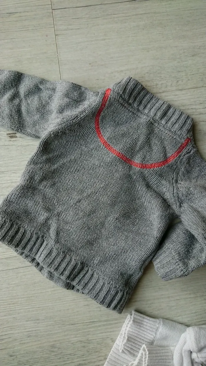Gilet 3 mois - photo numéro 2