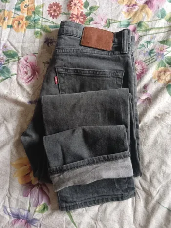 Levi's 504 w31 l34
