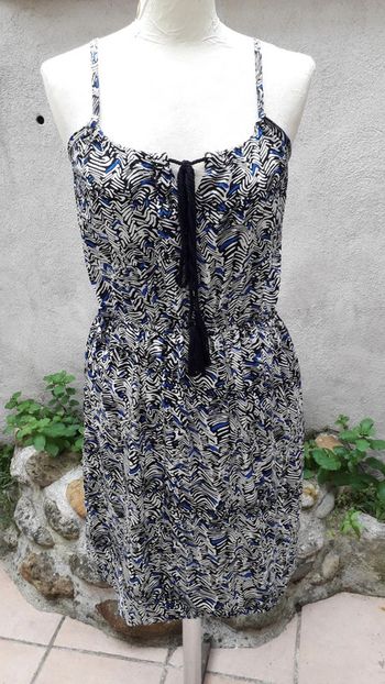 Robe d'été à fines bretelles réglables