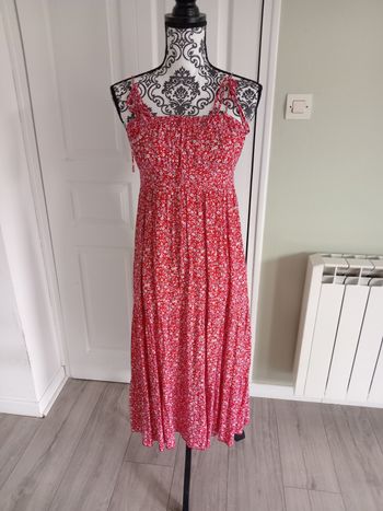 Robe mi longue taille S