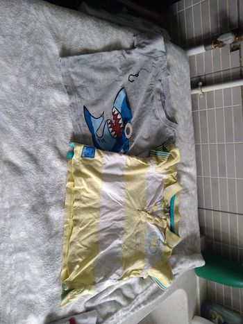 Lot de tee shirt 12 mois