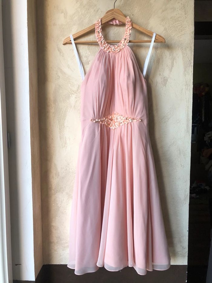 Robe cocktail rose pâle Luxuar limited 38