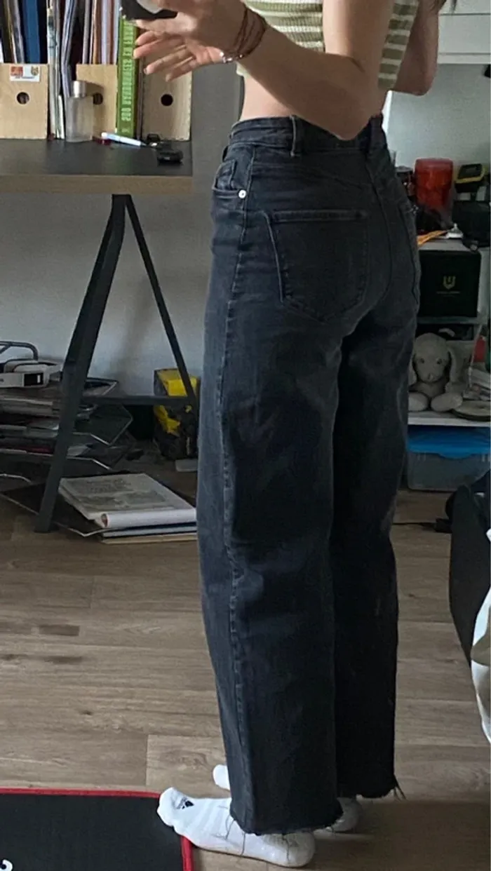 Pantalon noir - photo numéro 2