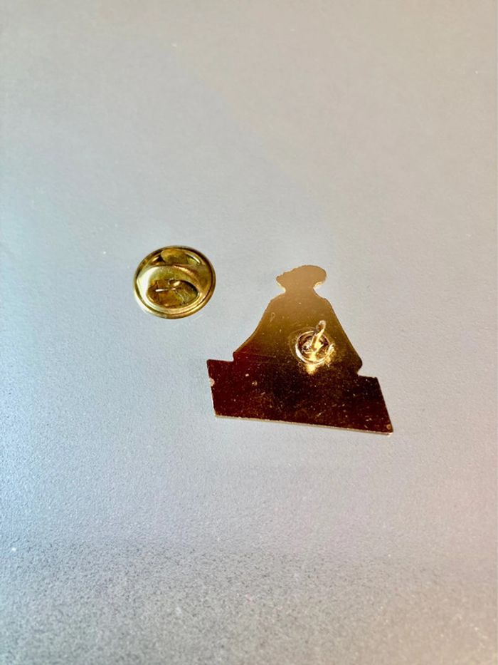 Pin’s académie des antiquaires de France - photo numéro 3