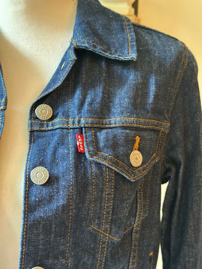 Veste en jean brodée dos et épaule Levi’s – Taille S - photo numéro 8
