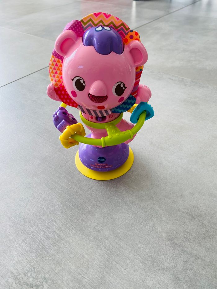 Jouet musical vtech hula-hoop p’tit lion à ventouse