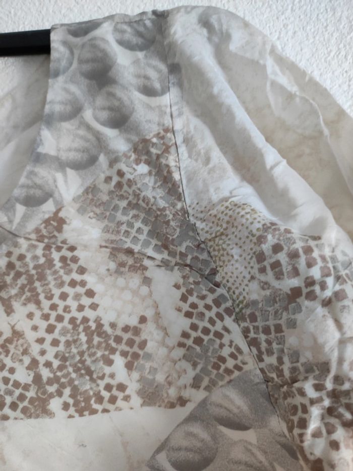 H&M robe motifs écailles en soie taille M - photo numéro 4