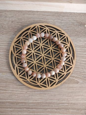 📿 Bracelet en pierre de soleil – Perles 6 mm (élastique)