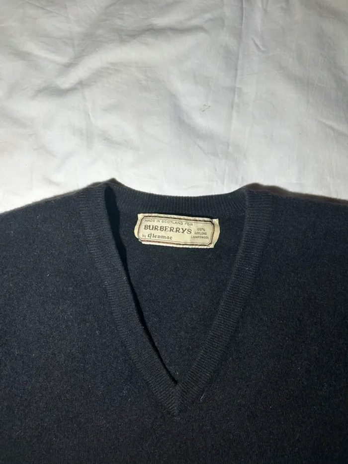 Pull à col V burberry’s - photo numéro 3