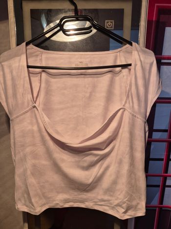 Haut avec décolleté carre