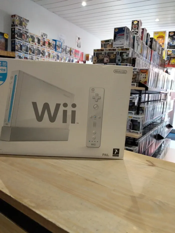 Nintendo Wii Blanche en boîte - photo numéro 3